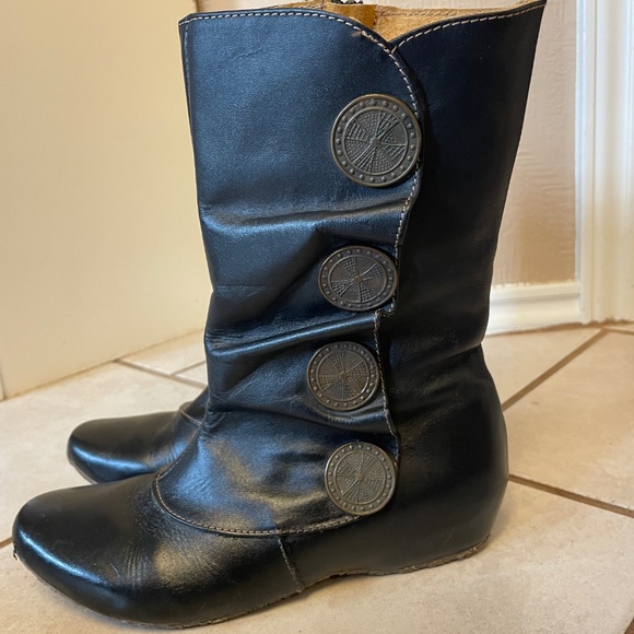 Livie and Luca Black Booties Size 7 Adult - Picture 3 of 10